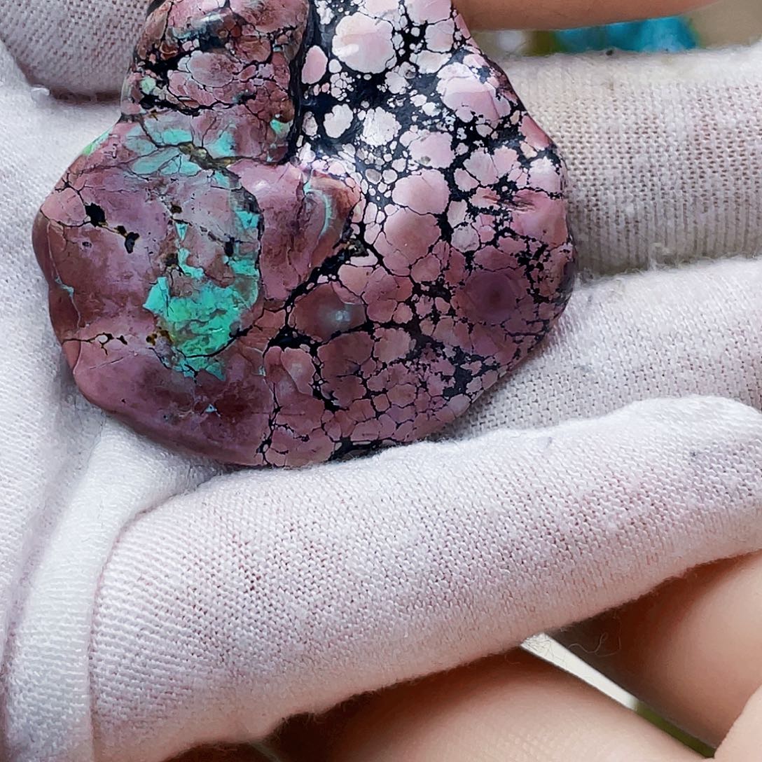 绿松石未镶嵌饰品