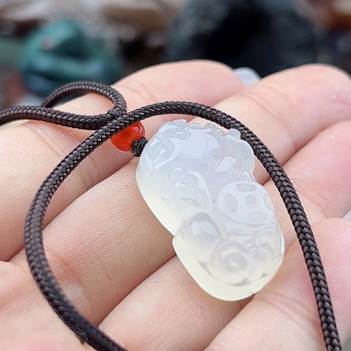 玛瑙手饰未镶嵌玛瑙