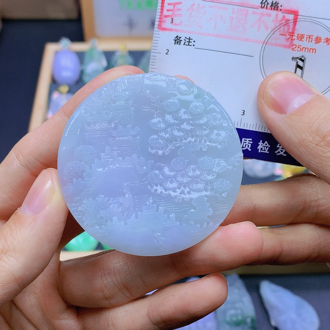 翡翠未镶嵌颈饰翡翠
