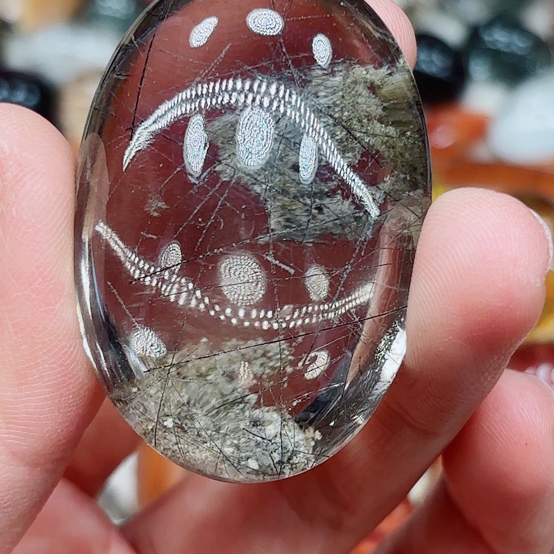 大***哈颈饰未镶嵌水晶水晶