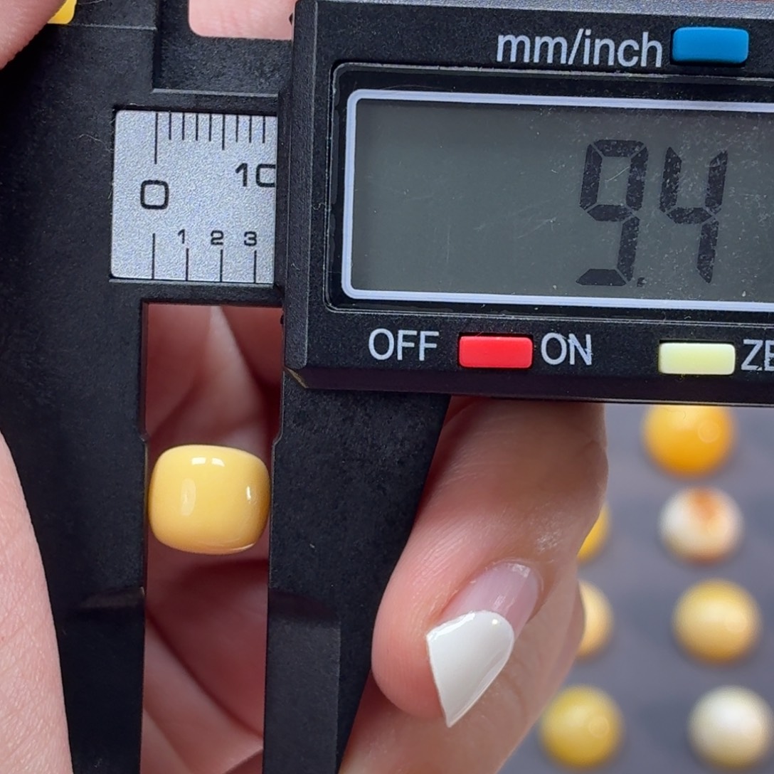 i***s琥珀未镶嵌裸石9.4mm