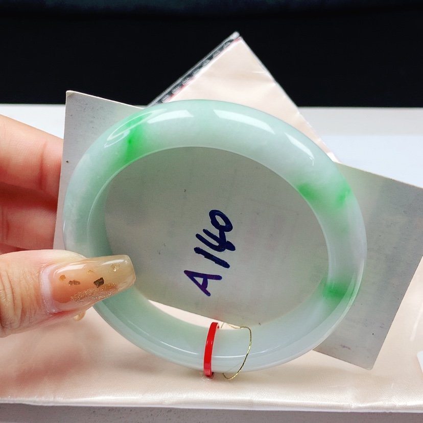 【闪购商品】翡翠手镯未镶嵌 正圈57+