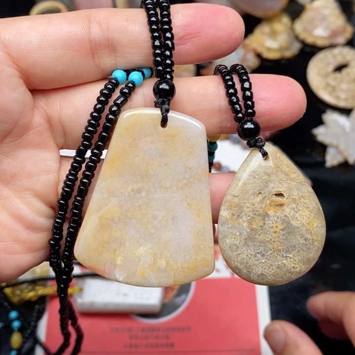 硅化珊瑚（珊瑚玉）手镯未镶嵌纹