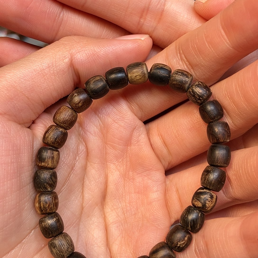 拉***帆沉香手串天然野加里曼丹0.7，03