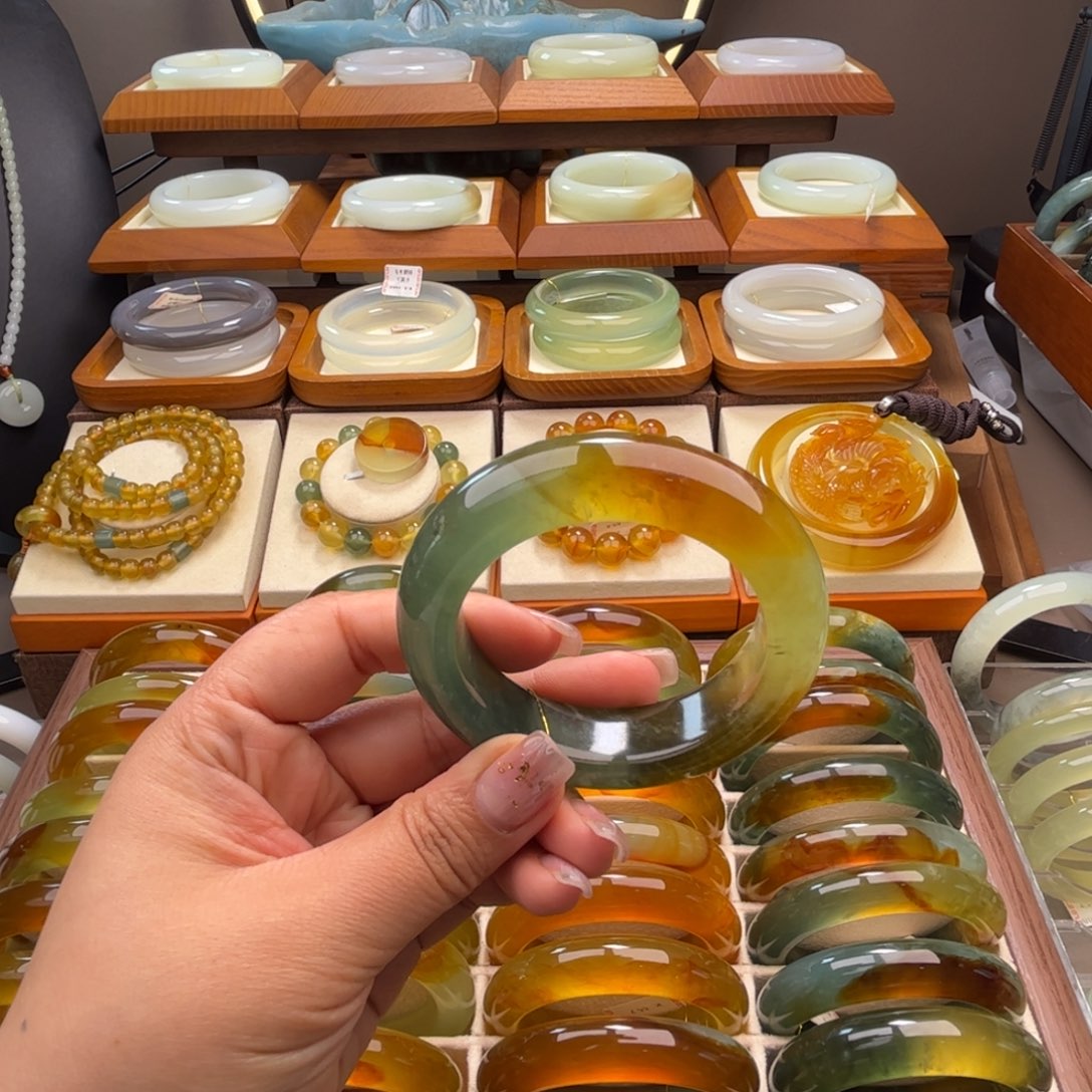 蛇纹石玉未镶嵌55-56