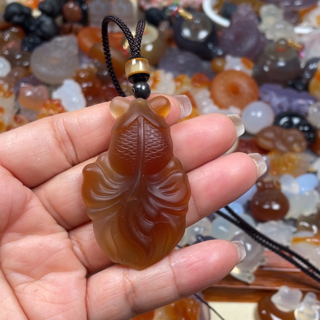 玛瑙/玉髓颈饰未镶嵌