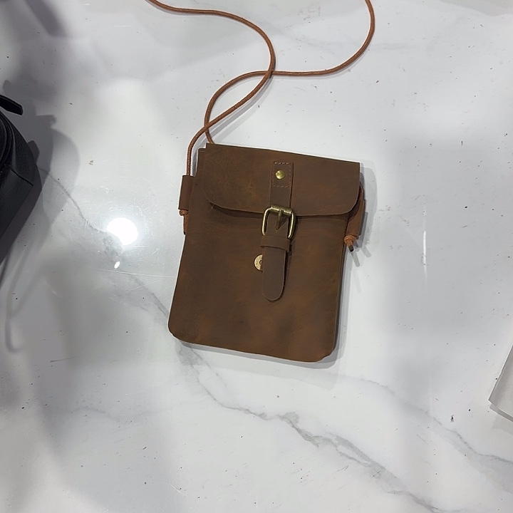 小牛皮（革）牛皮（革）头层牛皮073