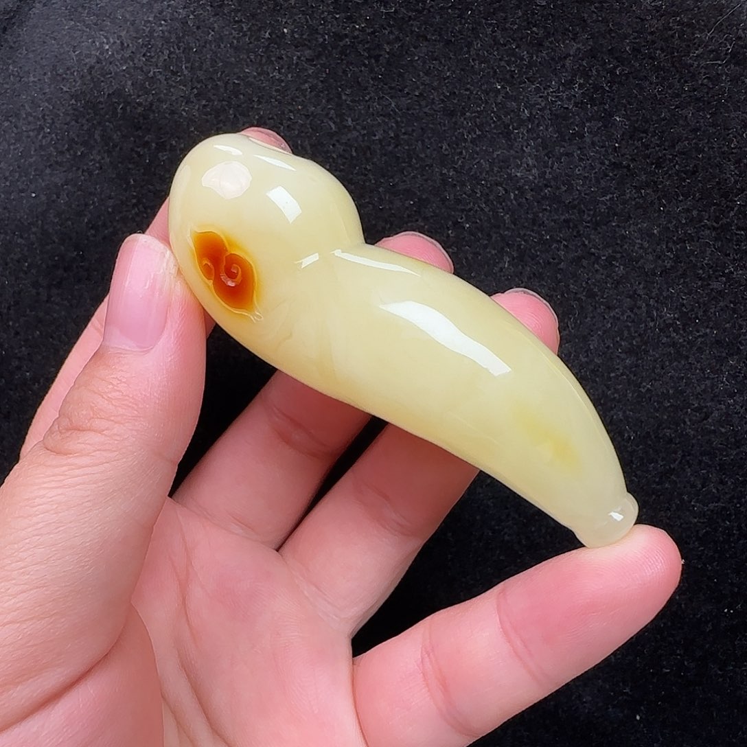 蜜蜡未镶嵌珠宝奇石