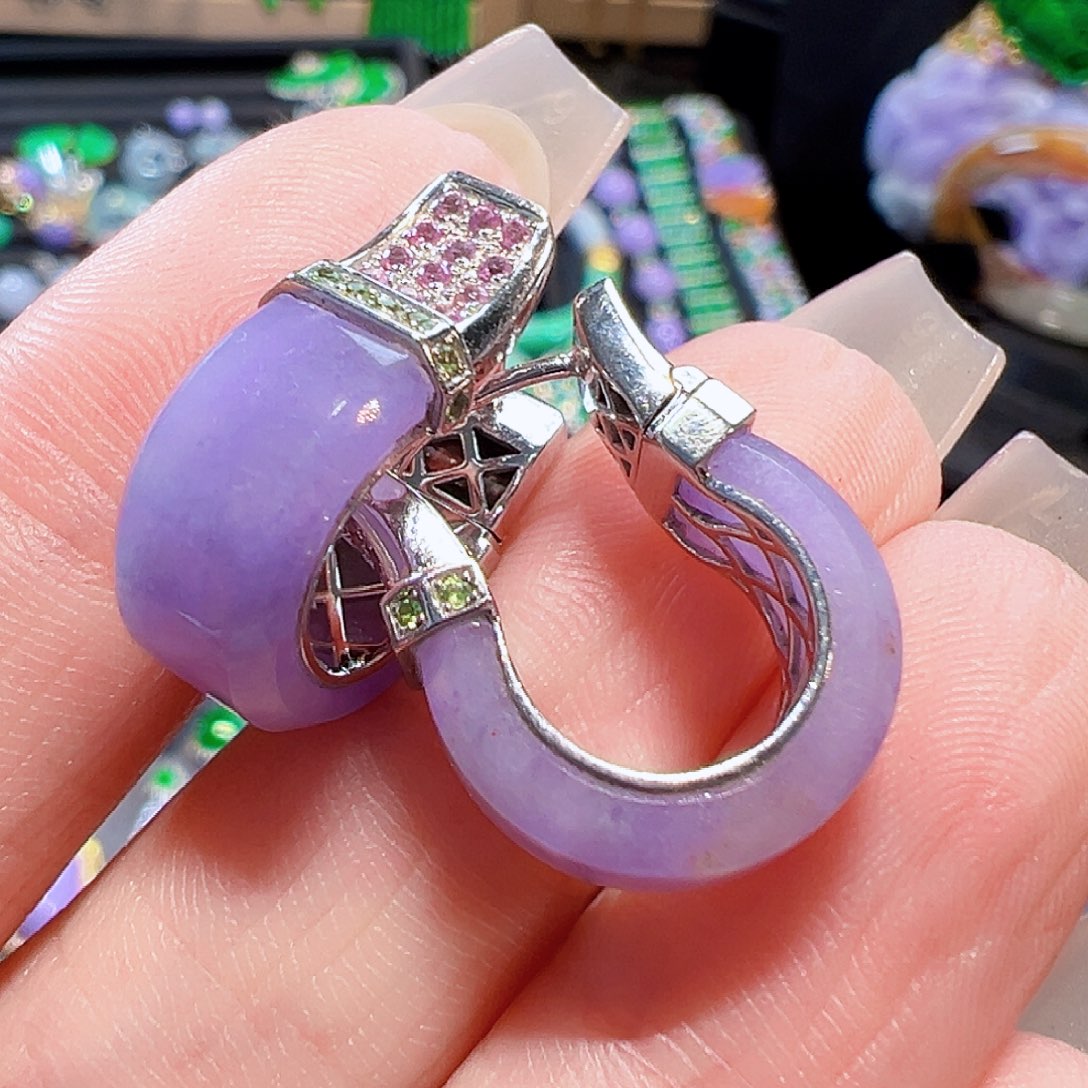 翡翠耳饰18K金镶嵌签收后24小时鉴赏期