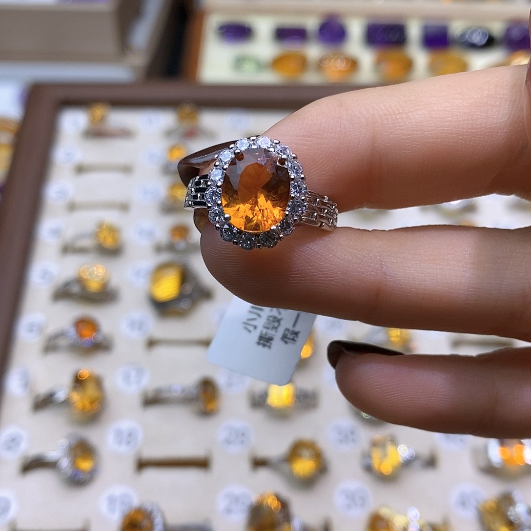 岁***杪水晶银S925镶嵌戒指纯天然黄水晶戒指