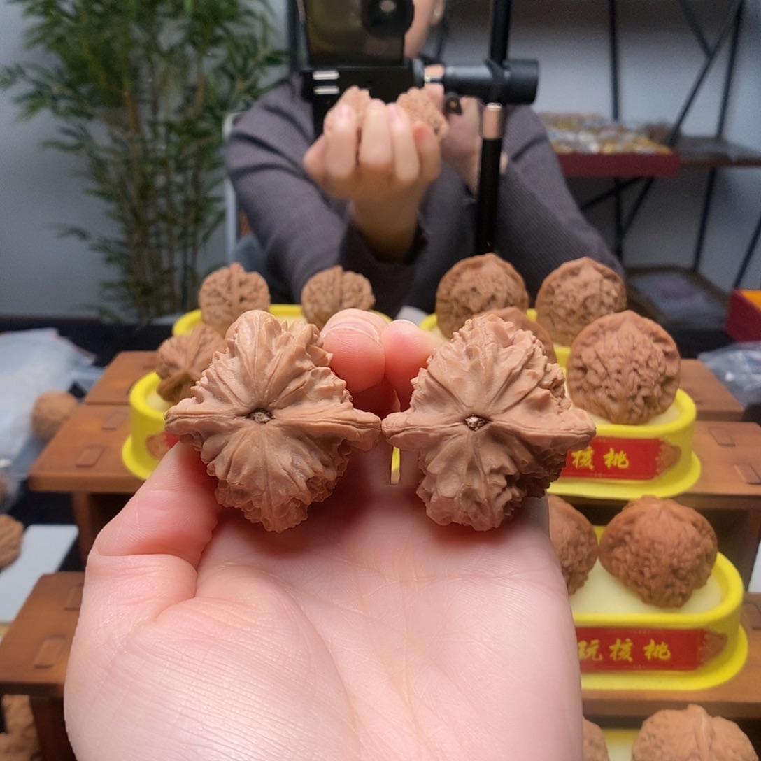 啜***、吊坠文玩核桃马老四福利体验39