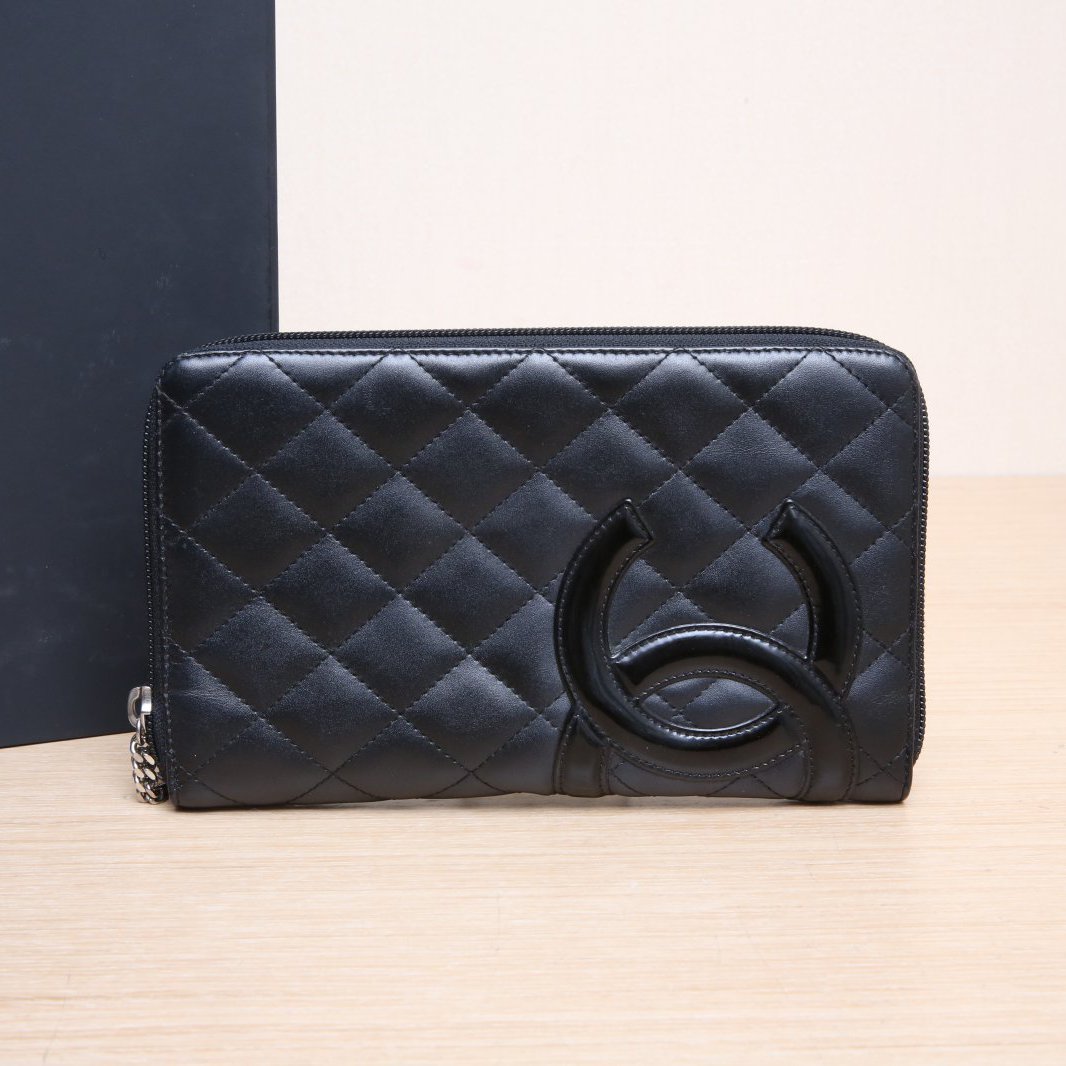 95新 Chanel/香奈儿 小花黑黑 12开 银扣 康鹏 拉链 钱包 手拿包