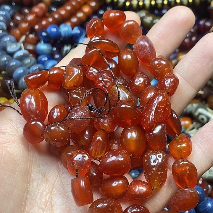 未镶嵌颈饰玛瑙/玉髓余**福