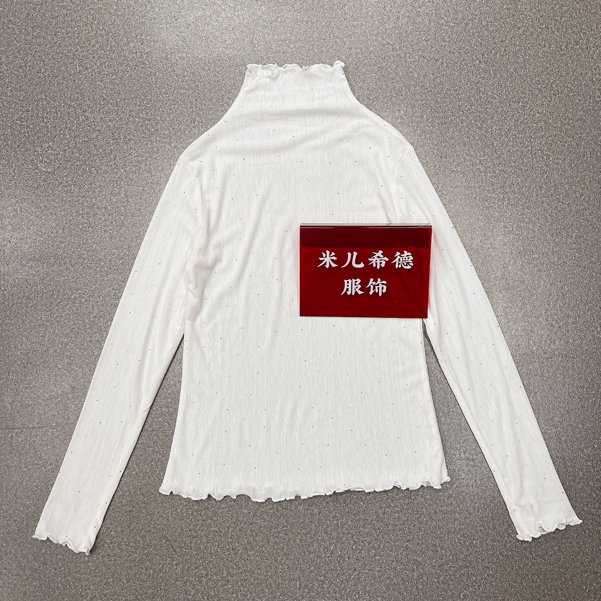 春季新款时尚长袖半高领T恤女士显瘦百搭修身内搭打底衫烫钻上衣