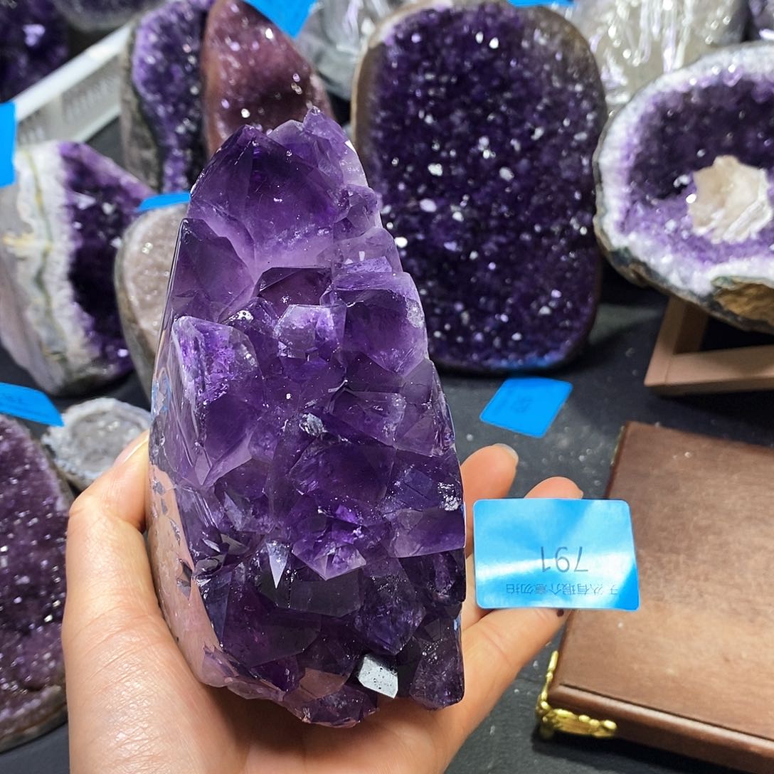 水晶大型摆件（非配饰）未镶嵌