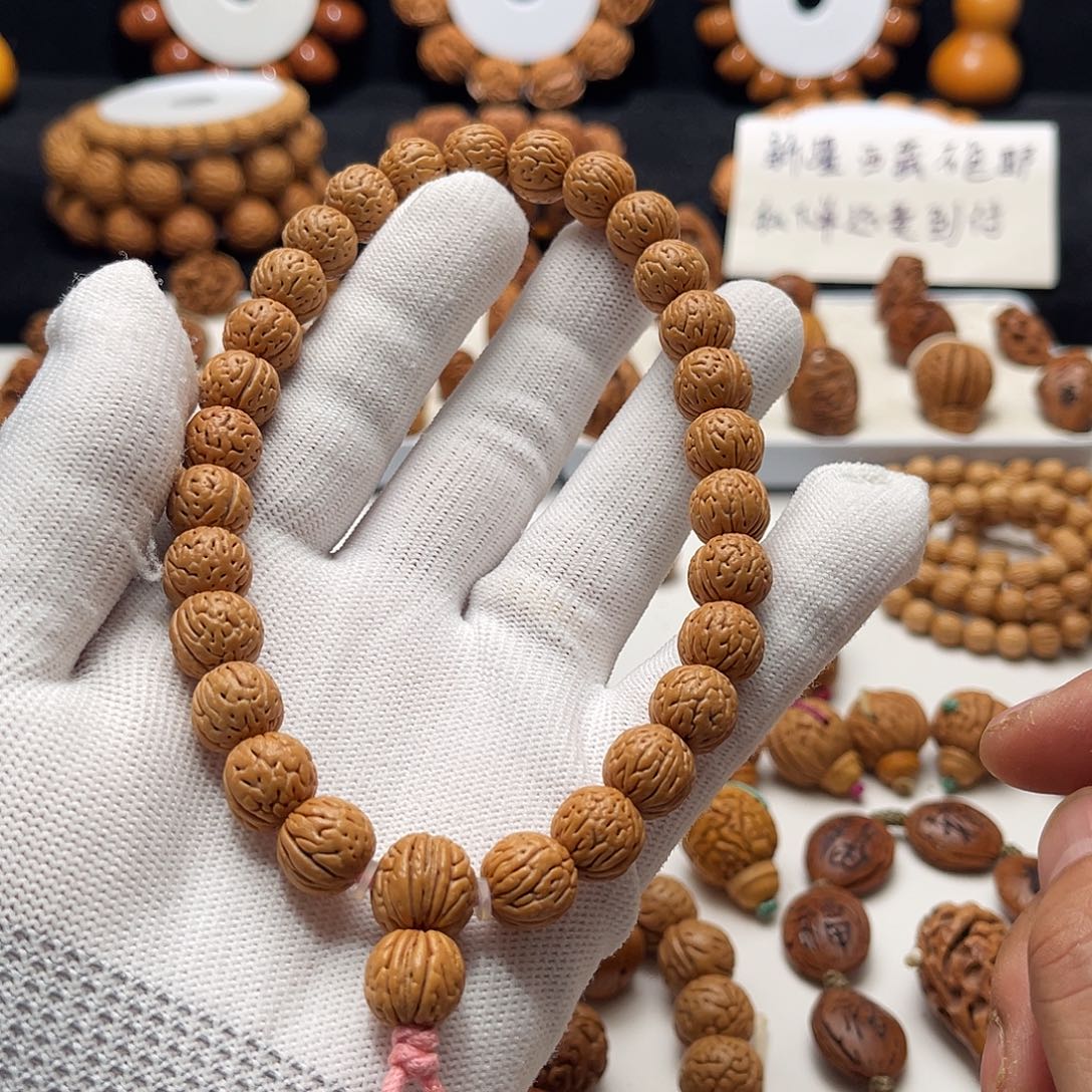 场***生核桃手串/手链手工桃核工艺制作