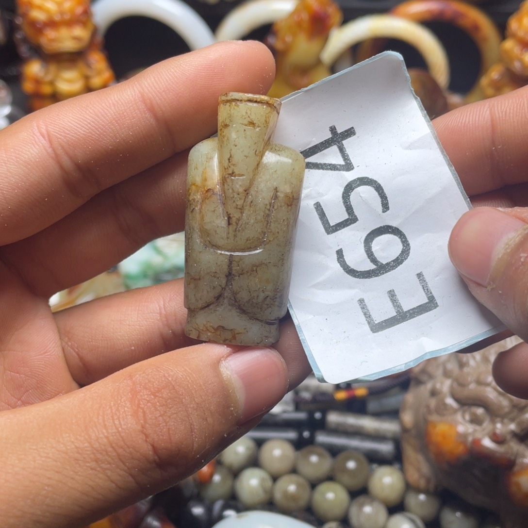 和田玉（糖玉）挂件未镶嵌