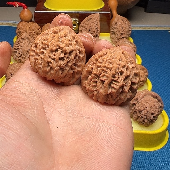 吊坠桃核野牛手把件全品无修
