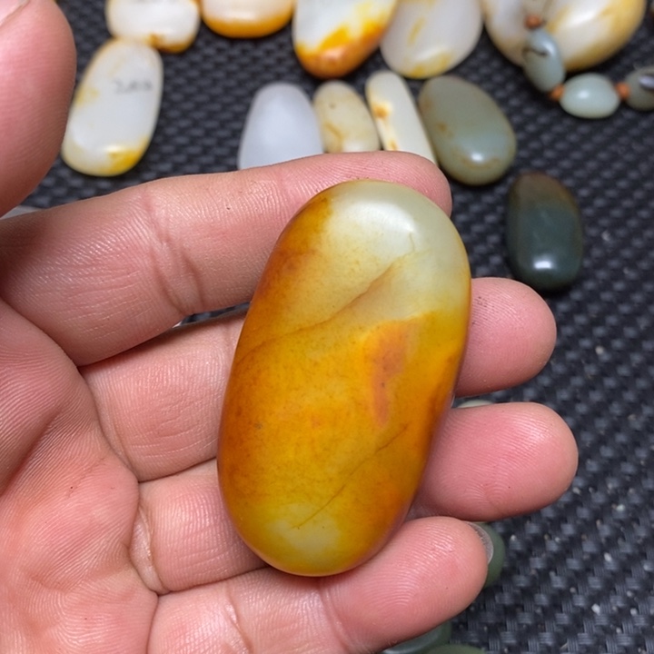 和田玉珠宝奇石未镶嵌