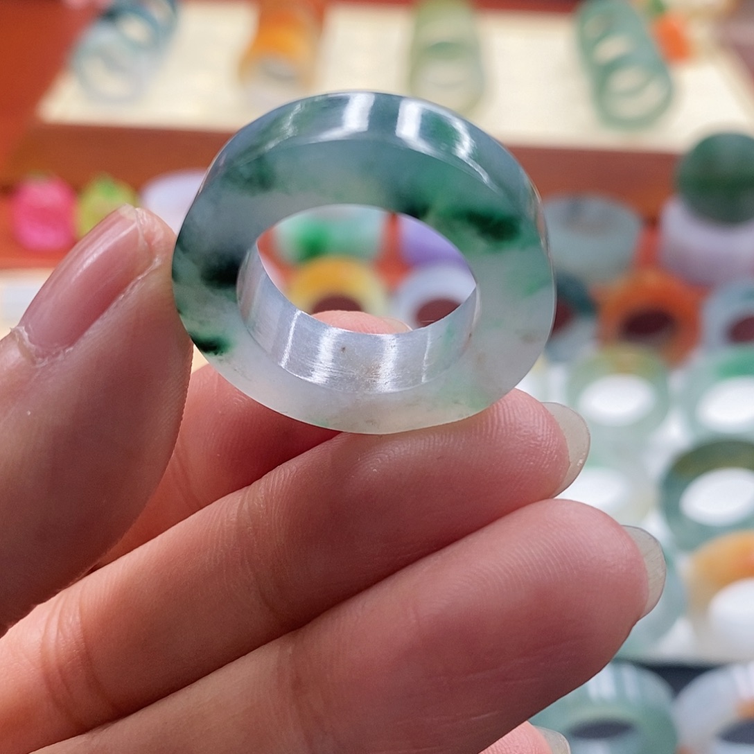 定制翡翠未镶嵌16-20圈口