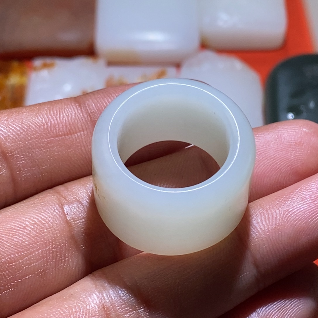 和田玉未镶嵌吊坠(不含链)