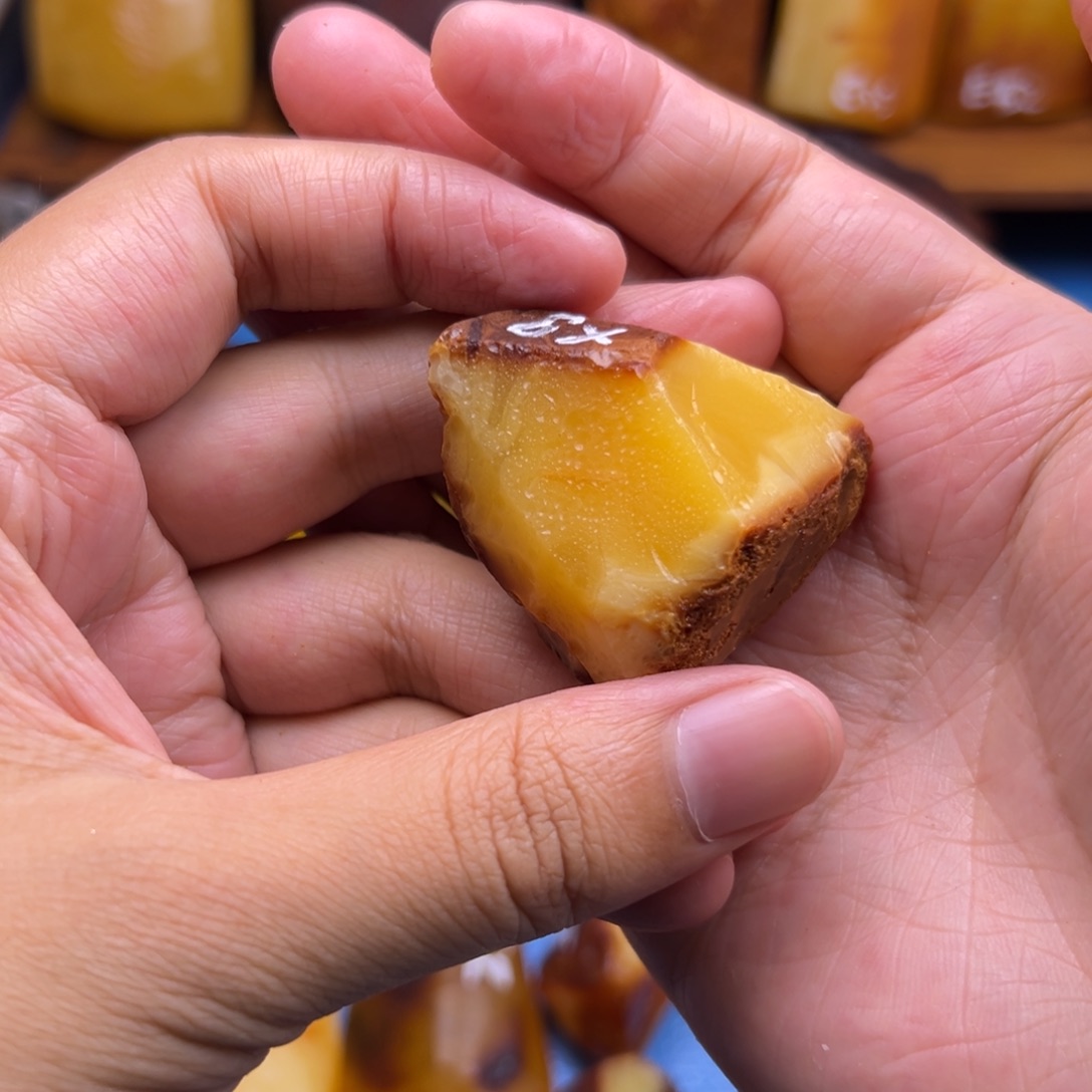 1***象定制琥珀未镶嵌12345678