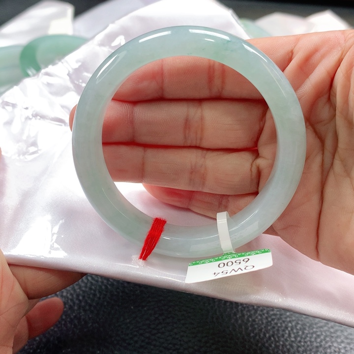 翡翠手镯未镶嵌54545454