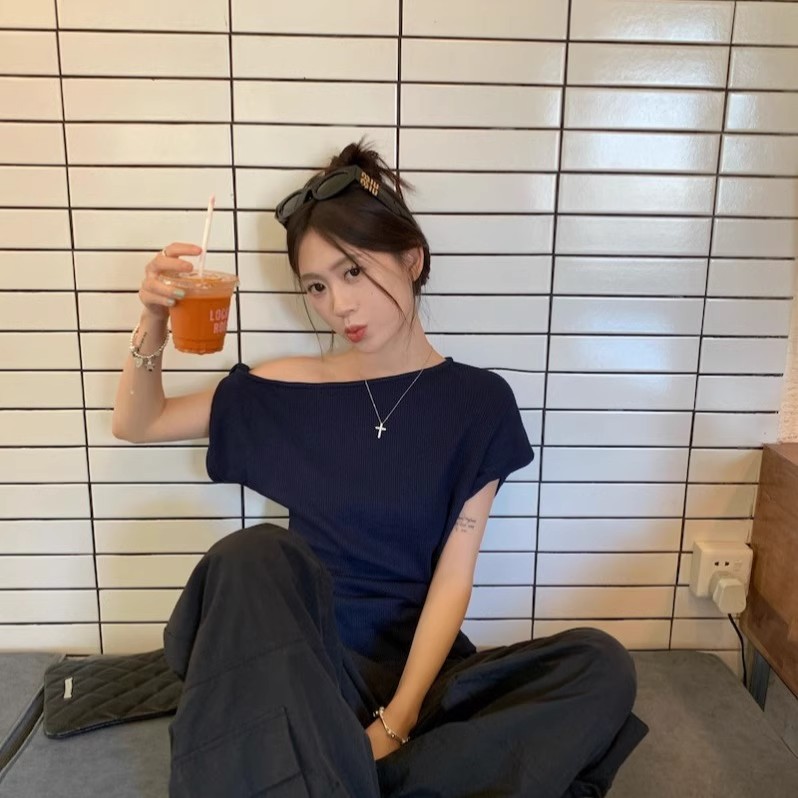 华夫格扭结斜肩短袖t恤女夏季独特别致气质辣妹显瘦不规则上衣服