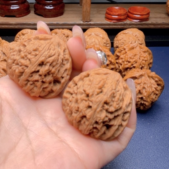 文玩核桃手串迈****哥南疆石