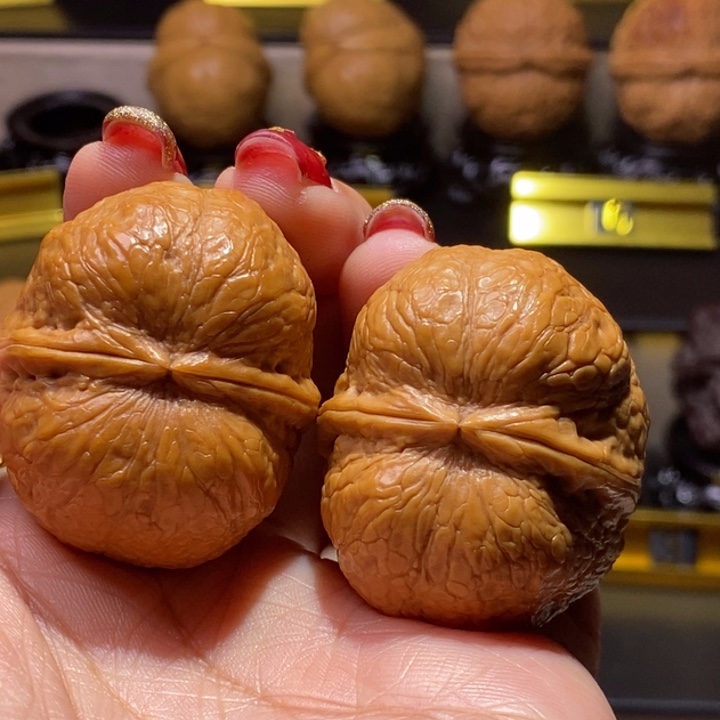 文玩核桃把件峭壁元宝39尺