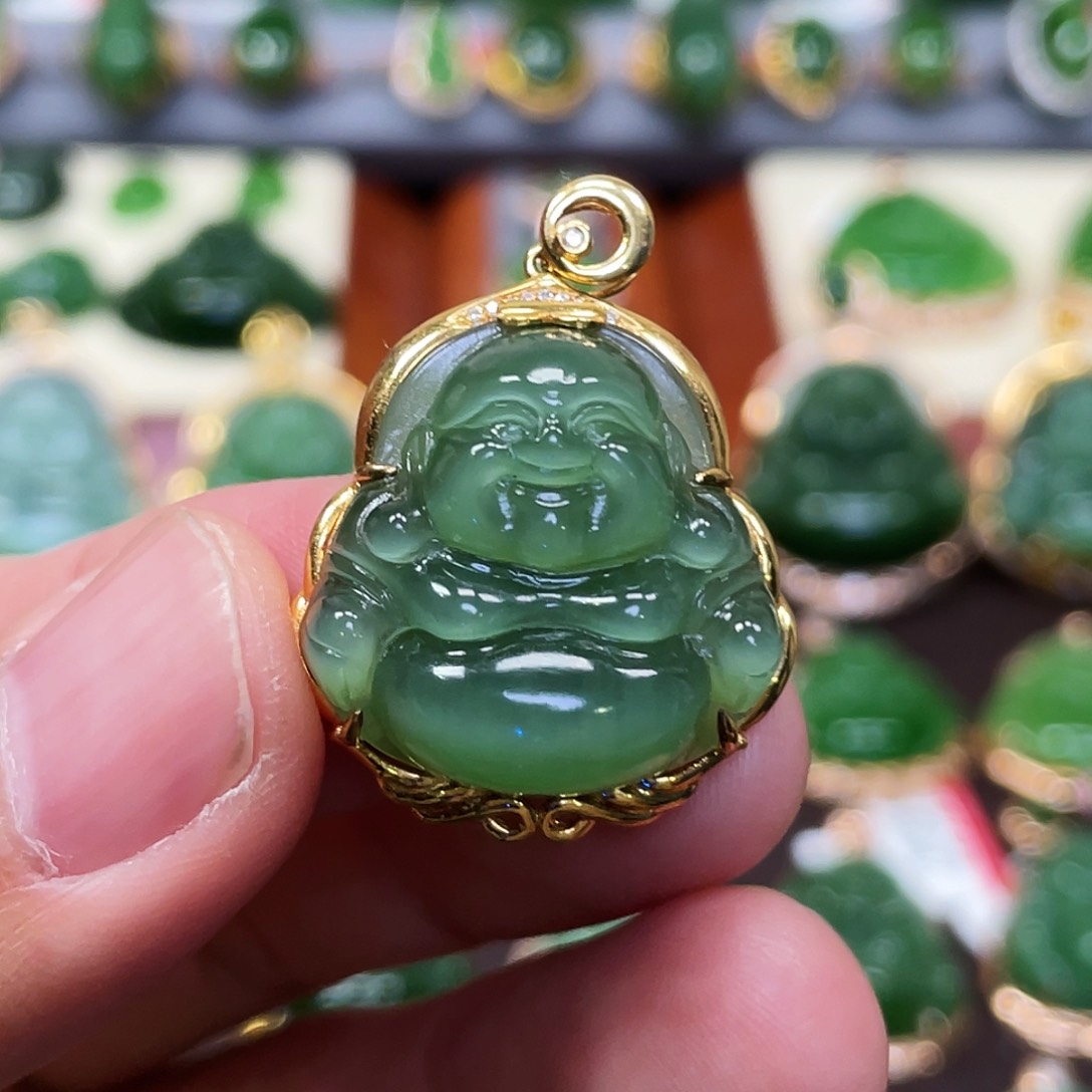 和田玉（碧玉）颈饰18K金镶嵌佛公23mm