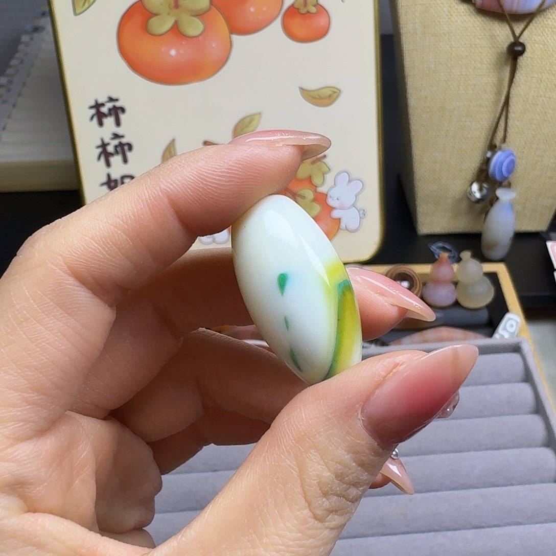 ****爱玛瑙/玉髓未镶嵌颈饰