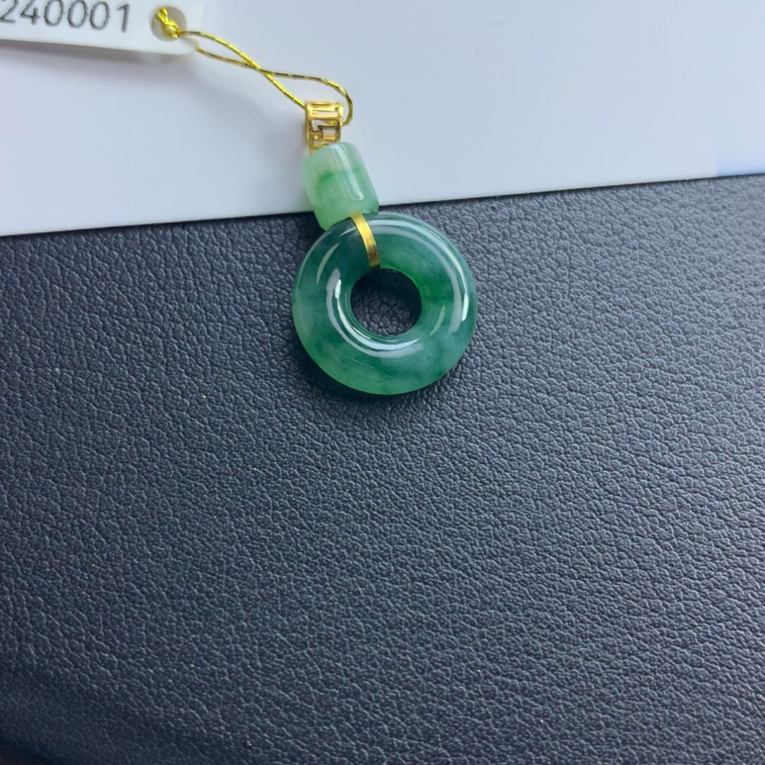 翡翠颈饰未镶嵌甜甜圈