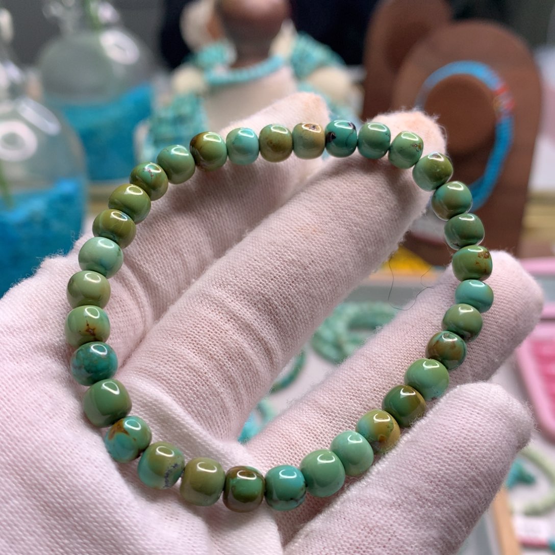 绿松石未镶嵌饰品