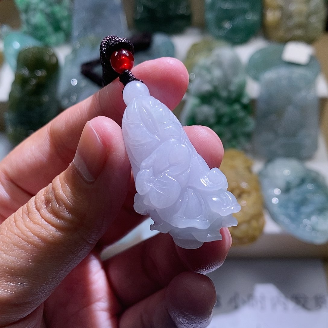 【闪购商品】翡翠颈饰未镶嵌白菜