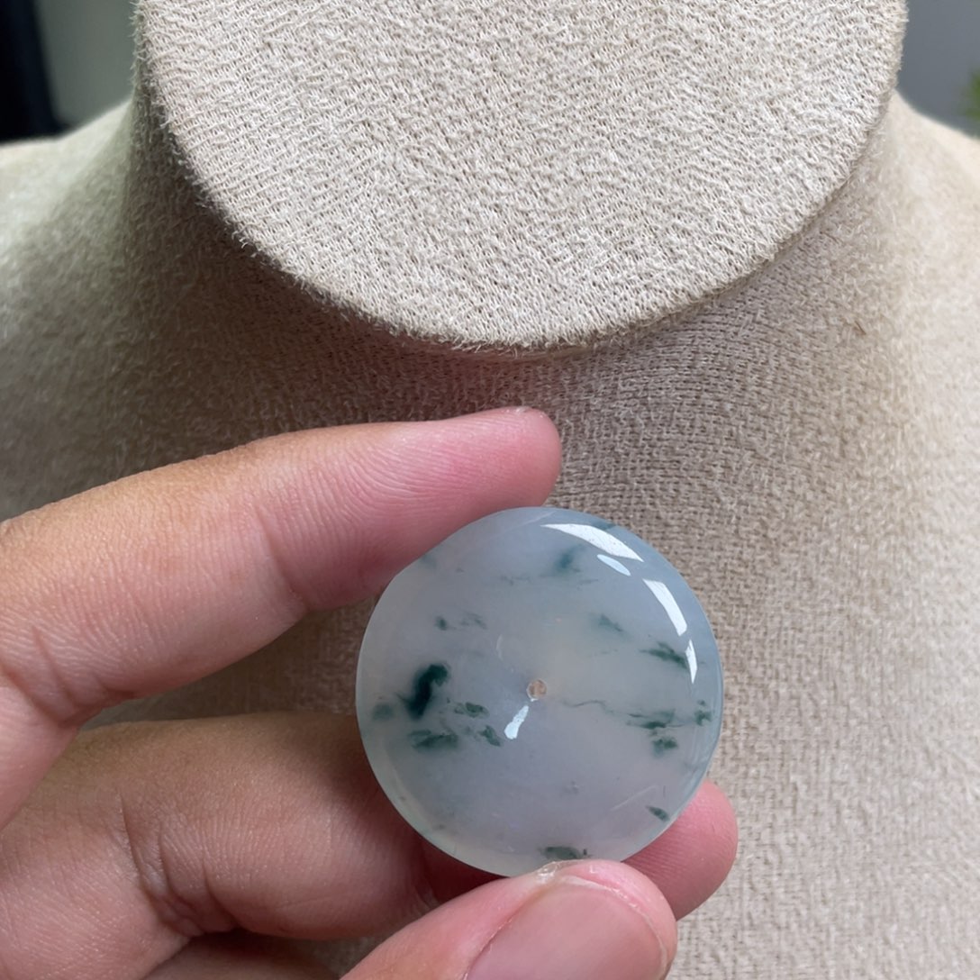 翡翠未镶嵌颈饰654896556776677