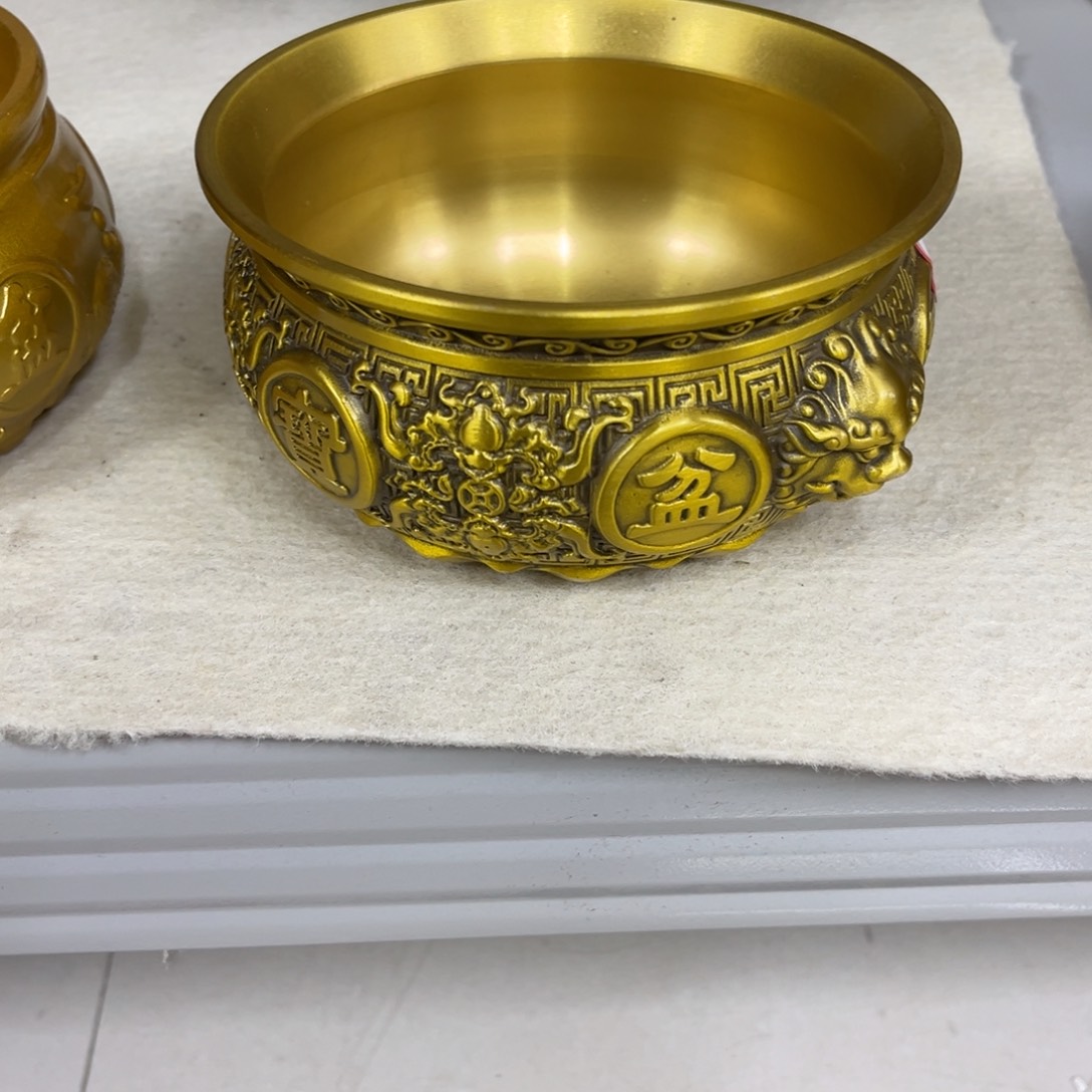 铜铜的聚宝盆摆件哦