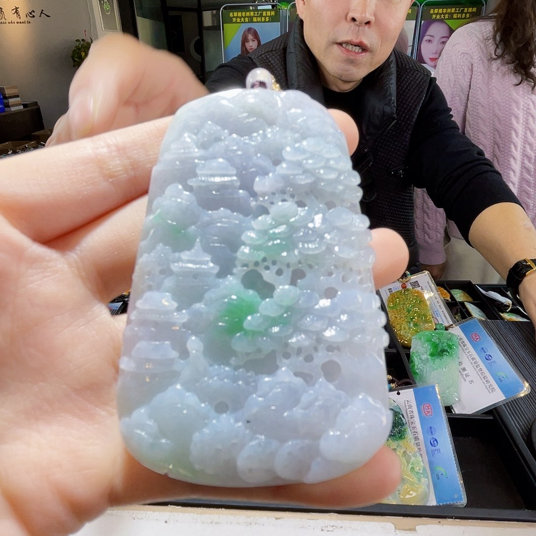 颈饰未镶嵌翡翠翡翠