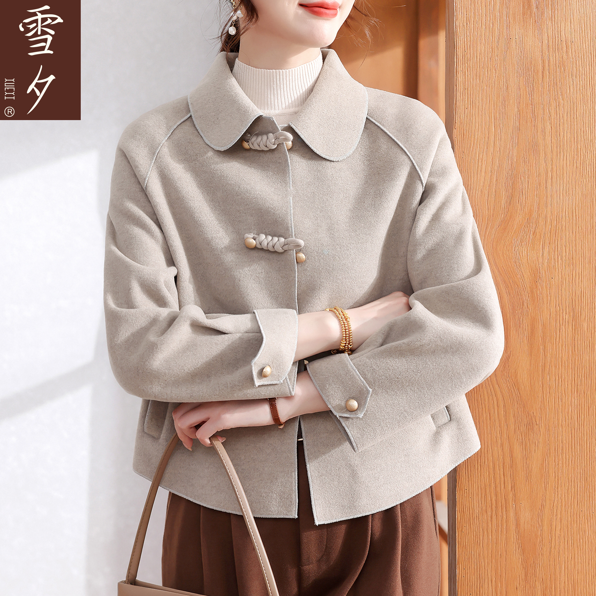 妈妈秋装外套2025新款洋气今年流行的中老年女装毛呢上衣服50多岁