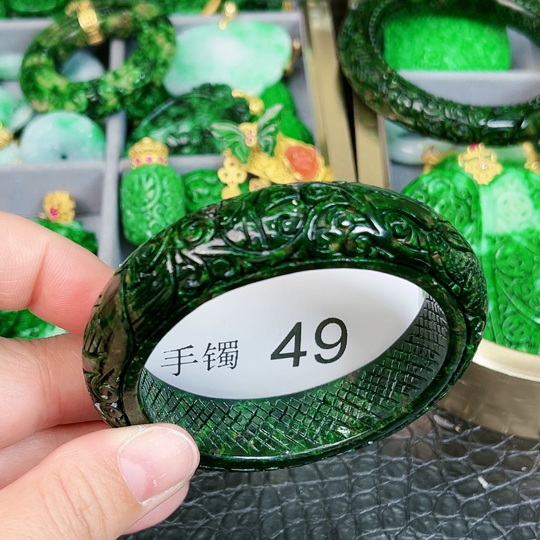 翡翠项链未镶嵌手镯56-57