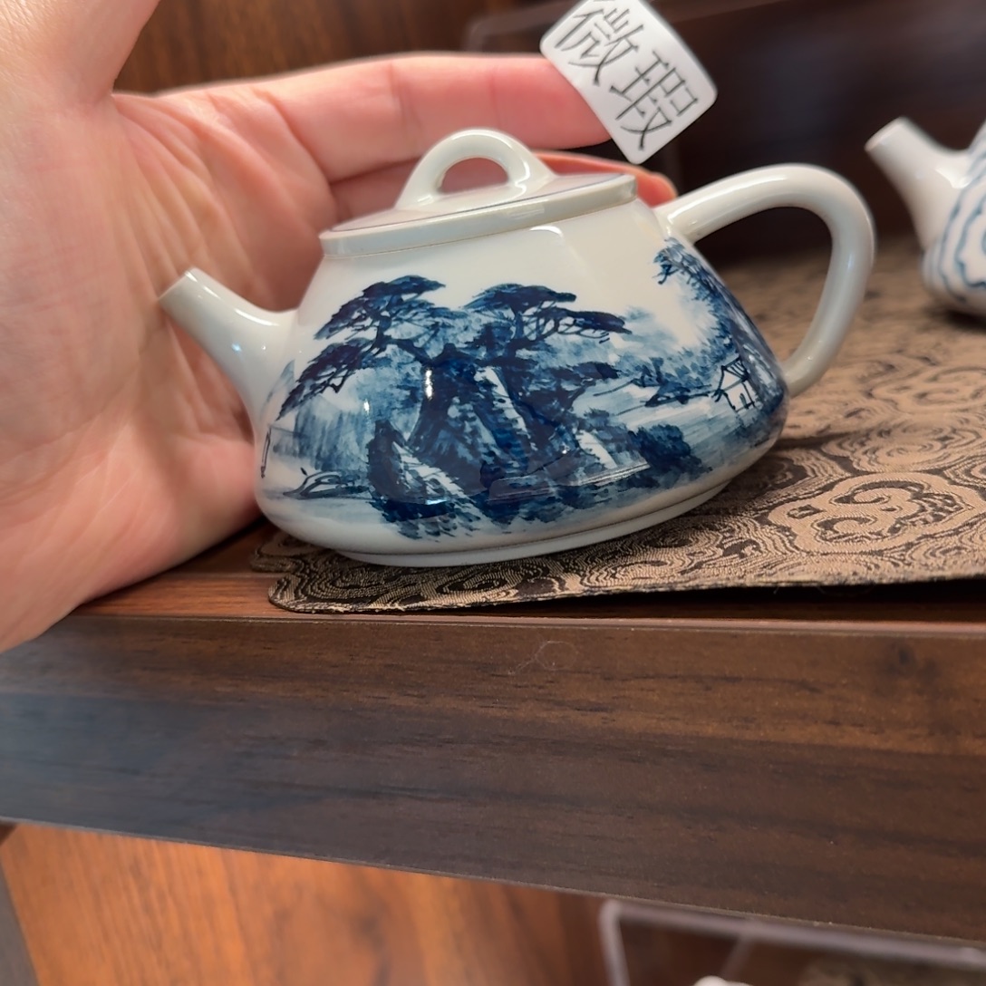 釉下手绘茶具微瑕