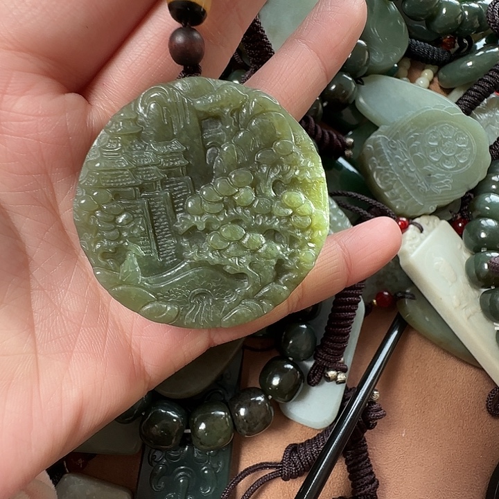 和田玉未镶嵌颈饰