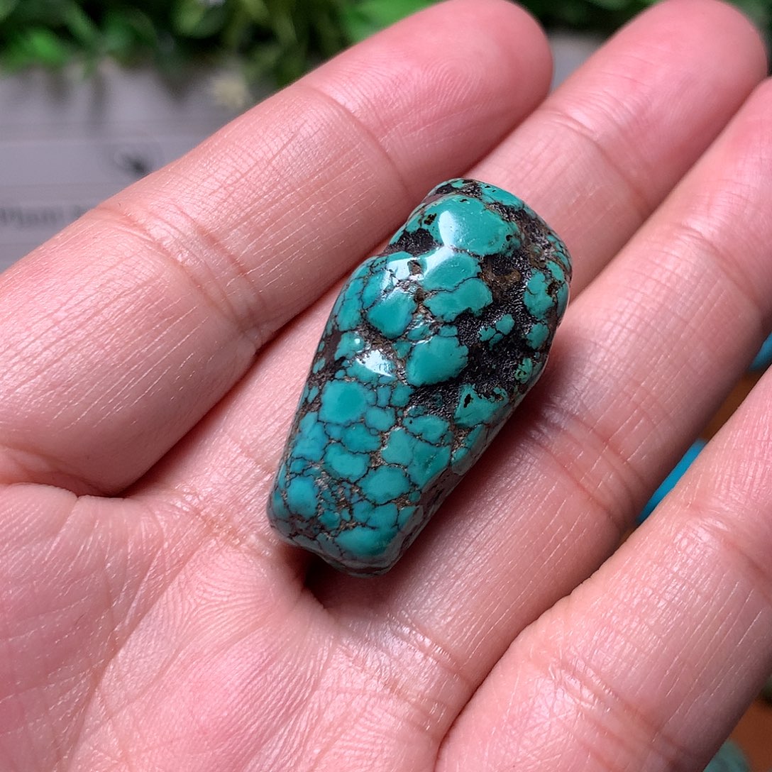 醉***河绿松石未镶嵌珠宝奇石