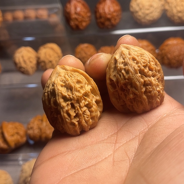 文玩核桃吊坠33野生…………