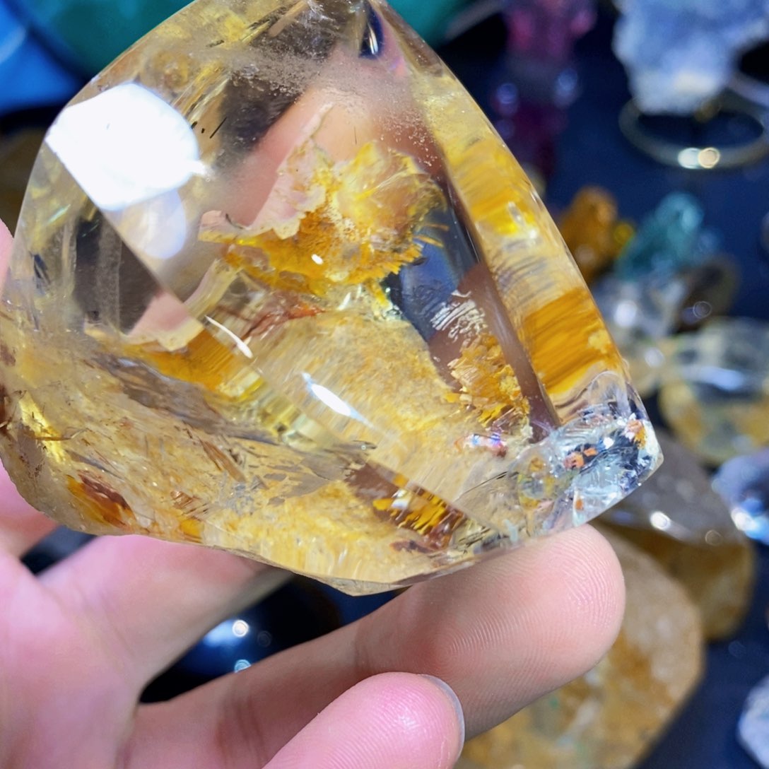 水晶天然彩虹黄礁花水晶随形未镶嵌