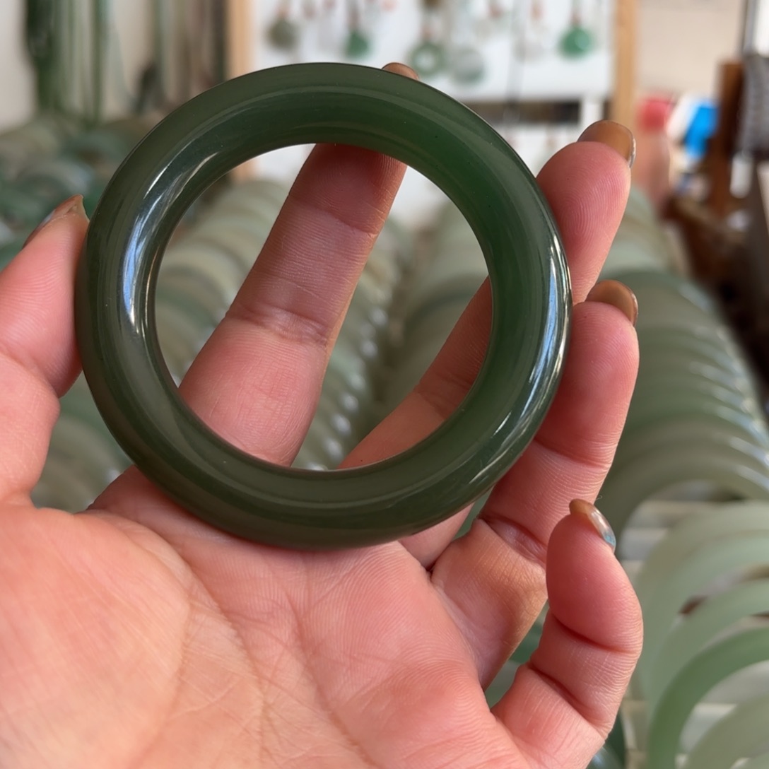 未镶嵌手镯东陵石尖**?