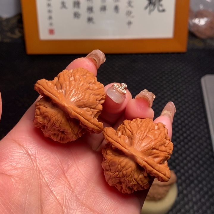 文玩核桃把件38大红袍