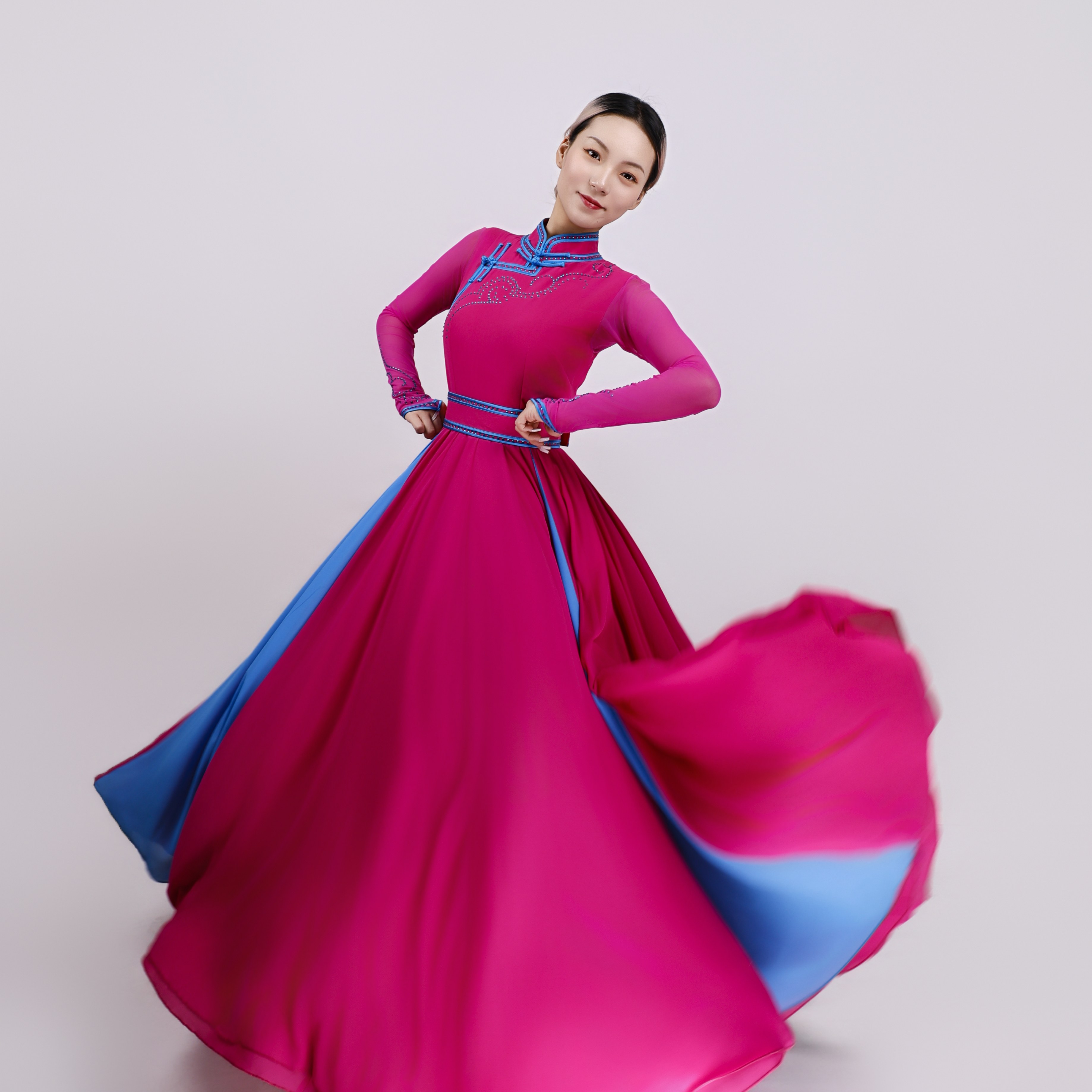 【原创设计】玫蓝相映 | 蒙古族舞蹈舞台演出服
