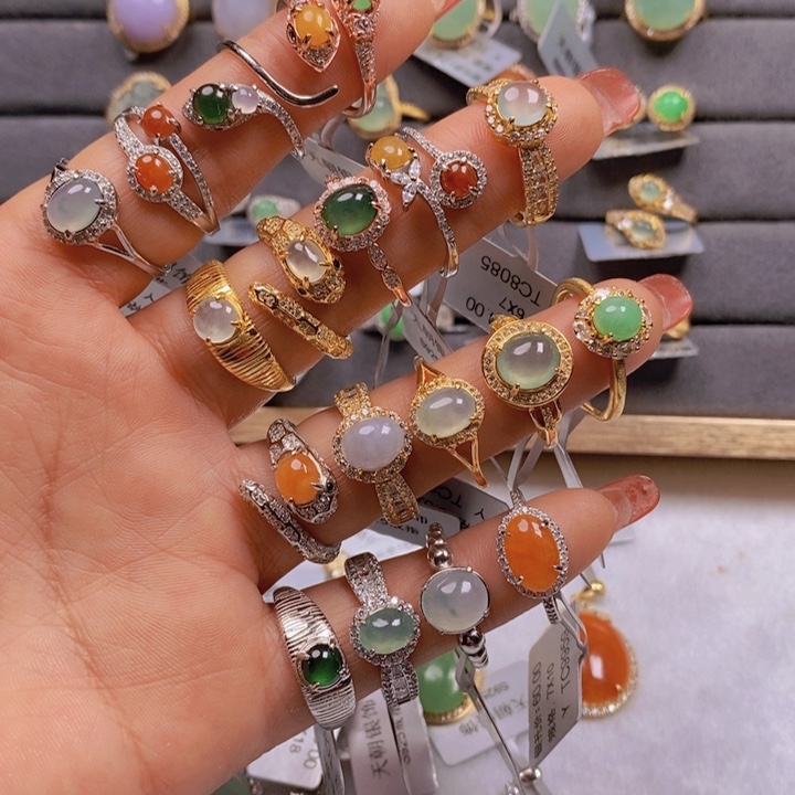 翡翠戒指银S925镶嵌天然翡翠戒指925银