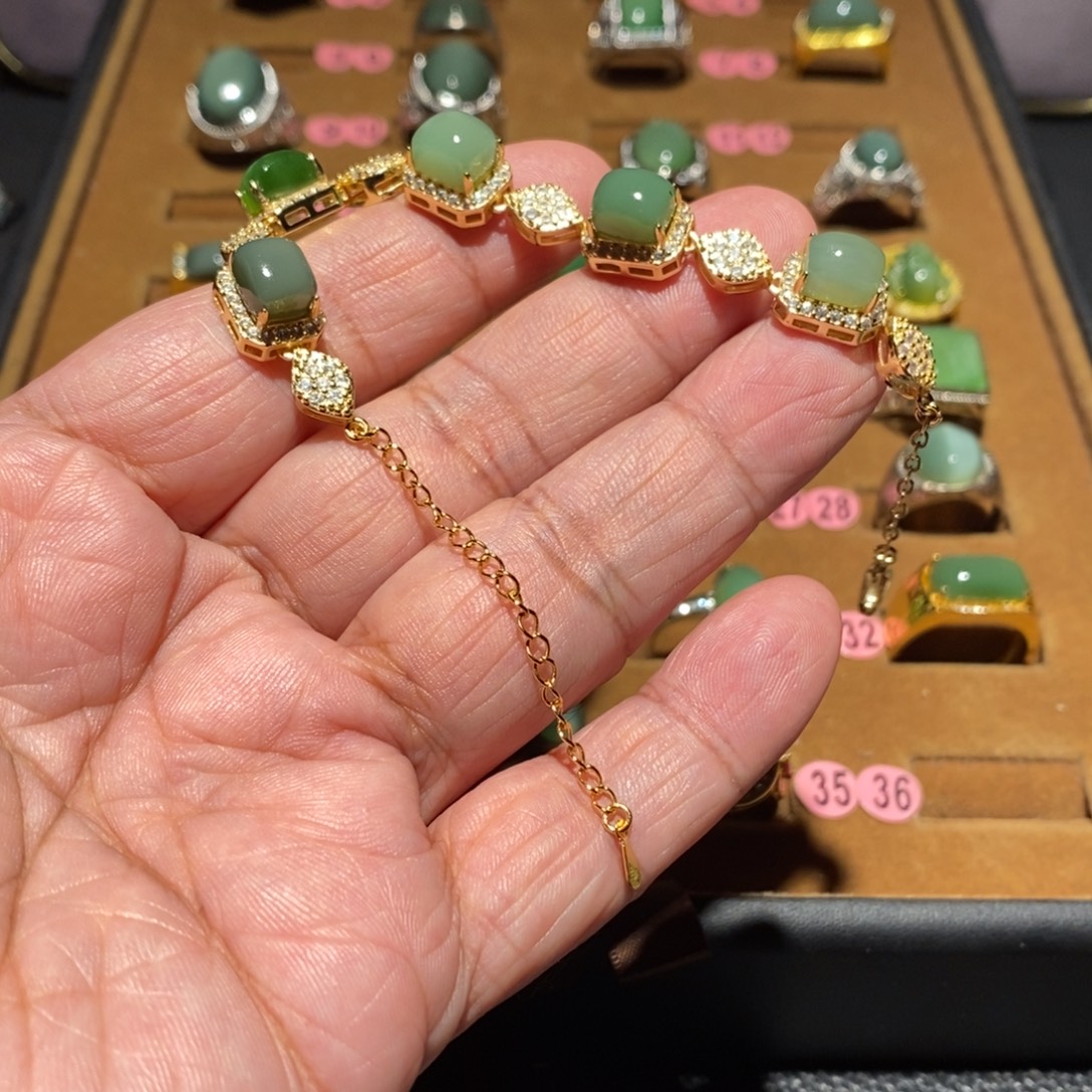 和田玉未镶嵌手链